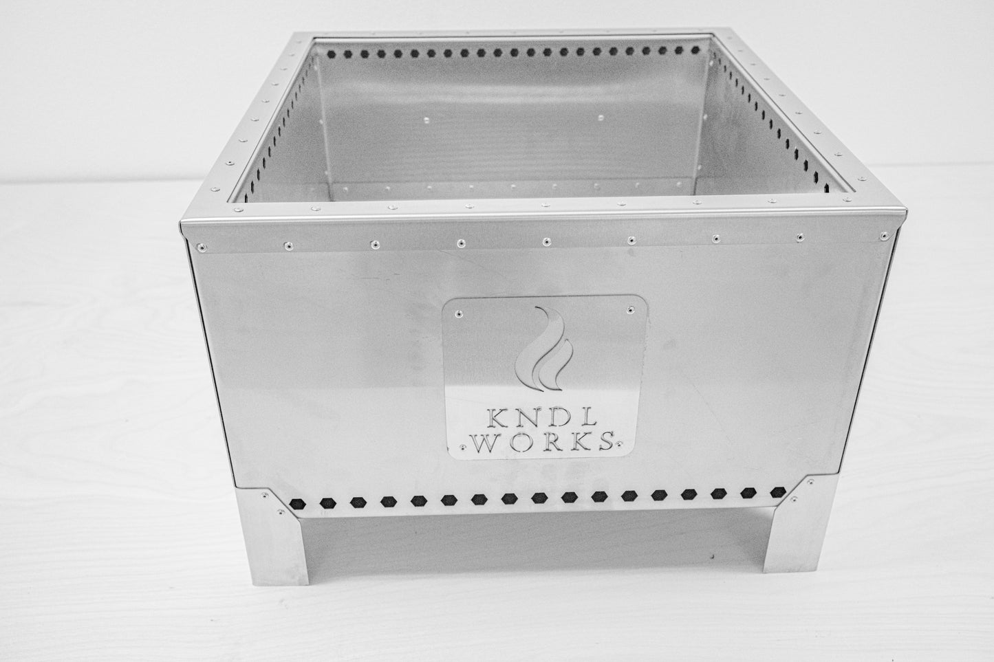 KNDL Works Smokeless Fire Pit 20" x 20"